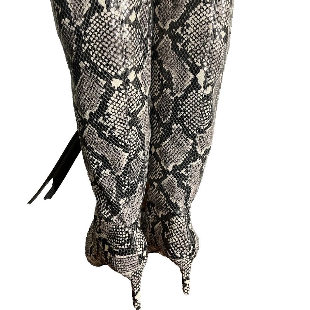 Host Pick!!! Marlo over the knee snake skin size 5 brand new Fabulous!!! - Picture 3 of 9